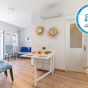 B48 - Olive Tree Street 2 Bed Flat Appartamento